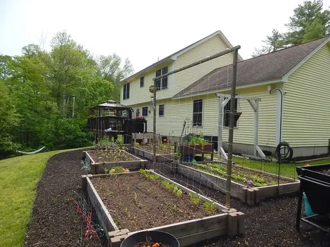 129 Lucas Pond Road Northwood NH 03261