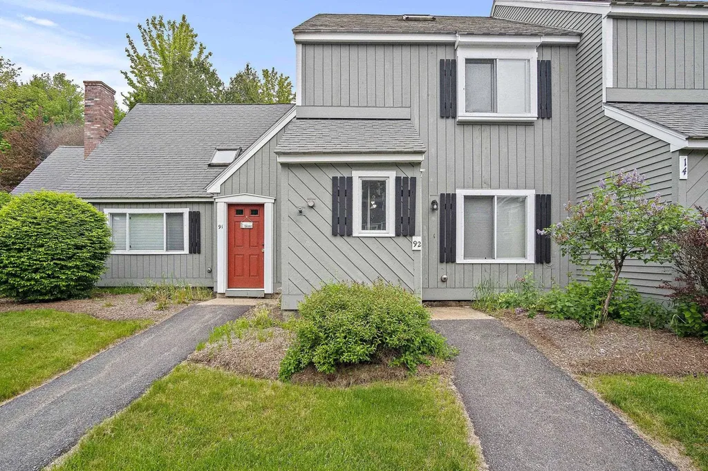 14 Monroe Drive Woodstock NH 03262