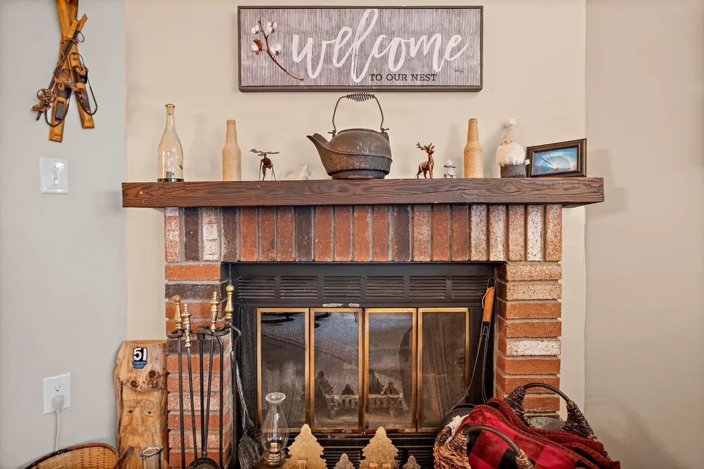 14 Monroe Drive Woodstock NH 03262