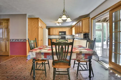 16 Tamarack Court Manchester NH 03103