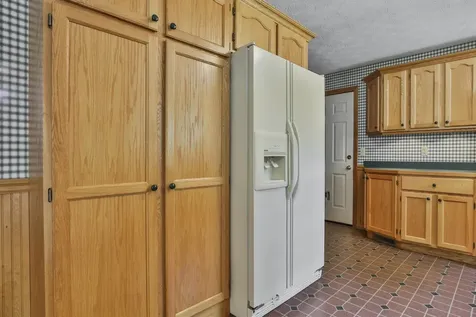 16 Tamarack Court Manchester NH 03103