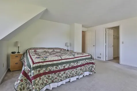 16 Tamarack Court Manchester NH 03103
