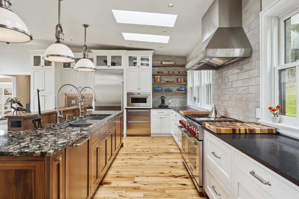 412 Skyland Lane Woodstock VT 05091