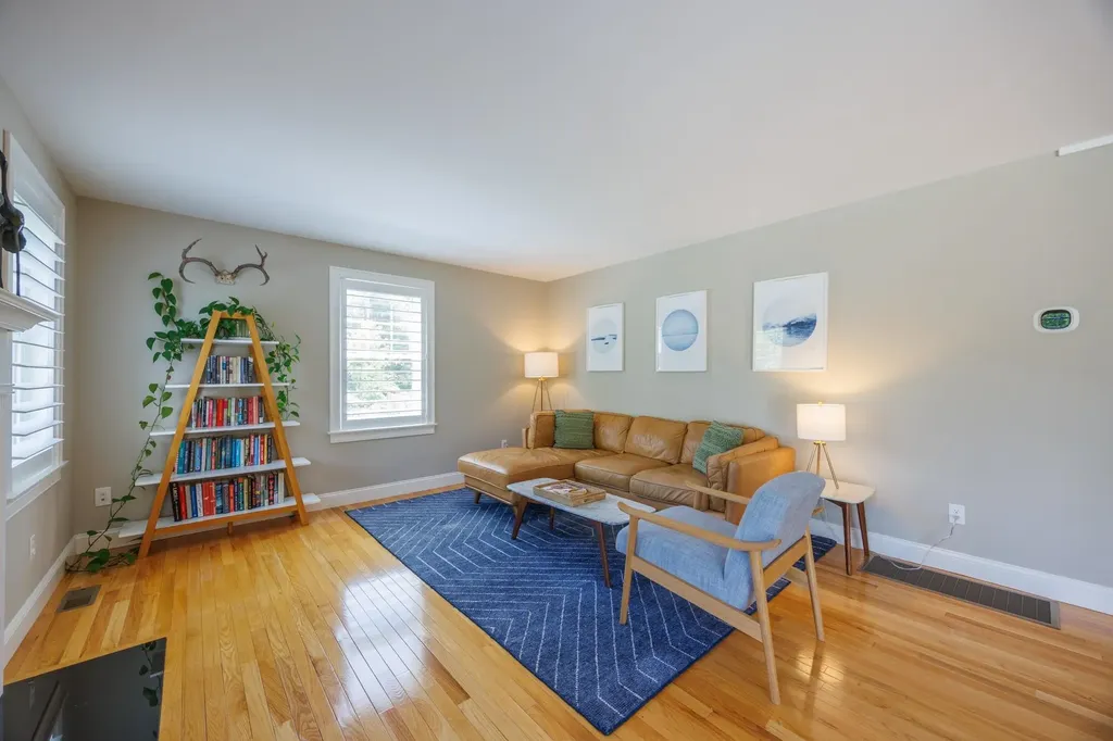 25 Schooner Drive Dover NH 03820