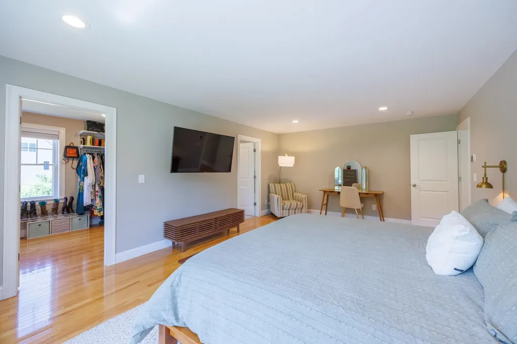 25 Schooner Drive Dover NH 03820