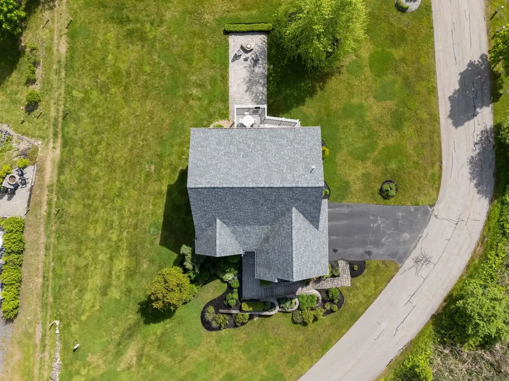 25 Schooner Drive Dover NH 03820