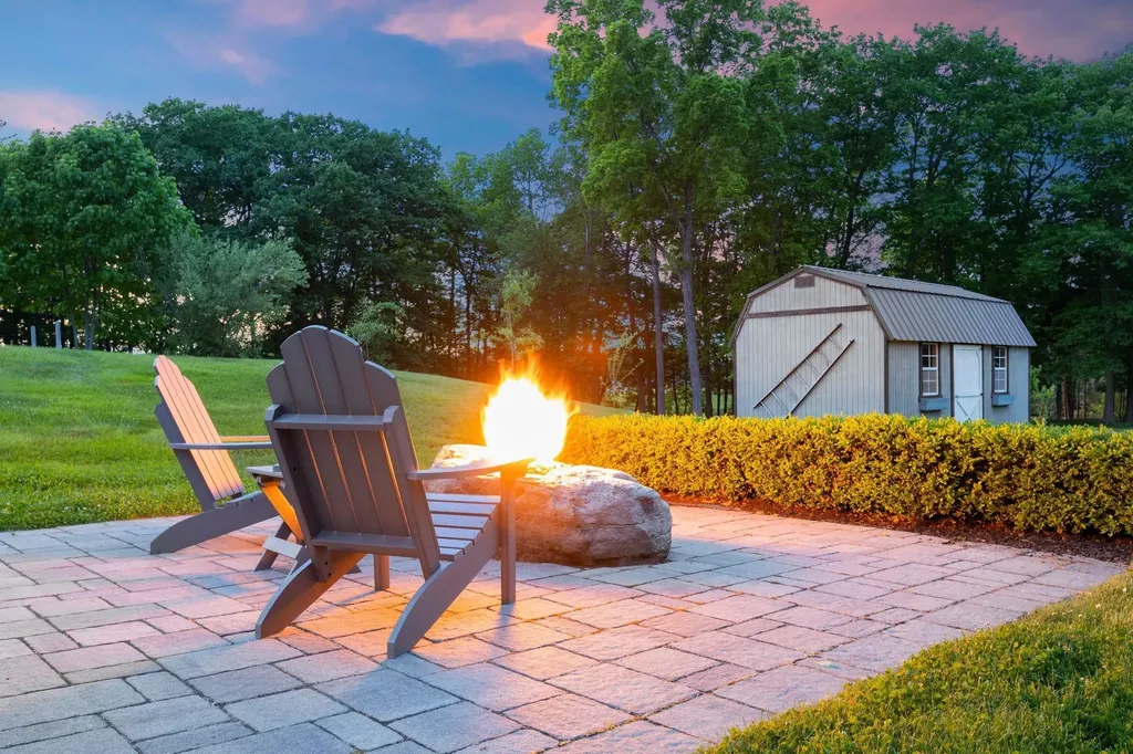 25 Schooner Drive Dover NH 03820