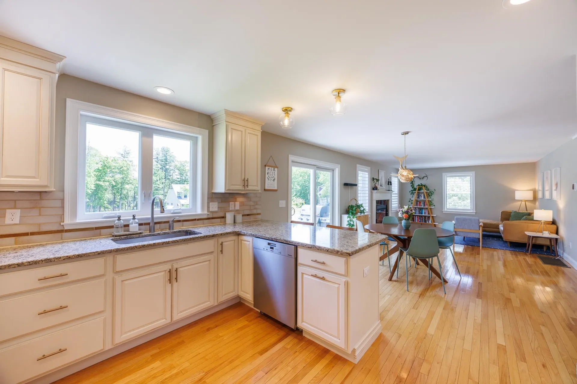 25 Schooner Drive Dover NH 03820