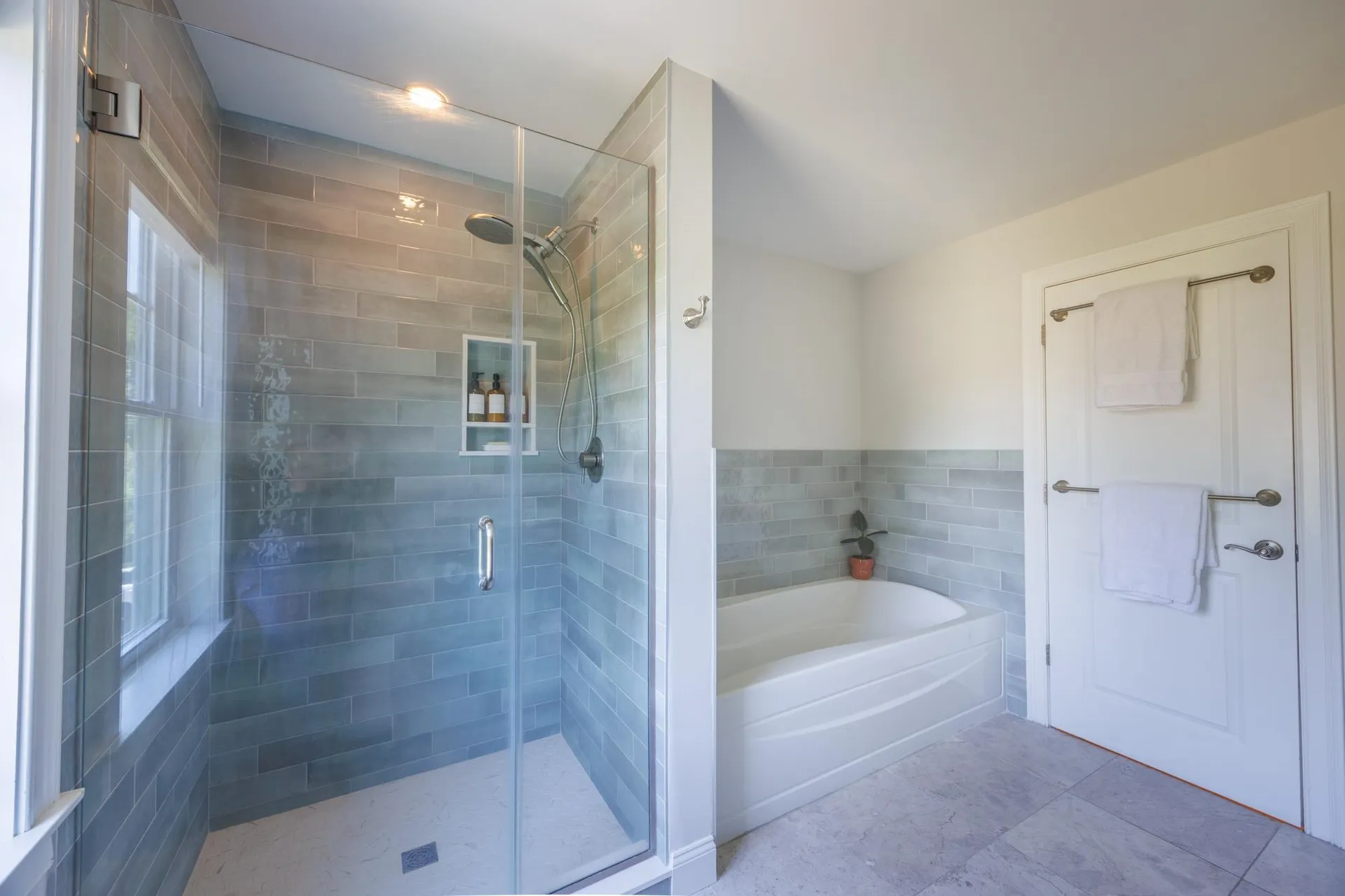 25 Schooner Drive Dover NH 03820