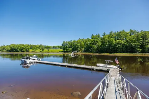 25 Schooner Drive Dover NH 03820