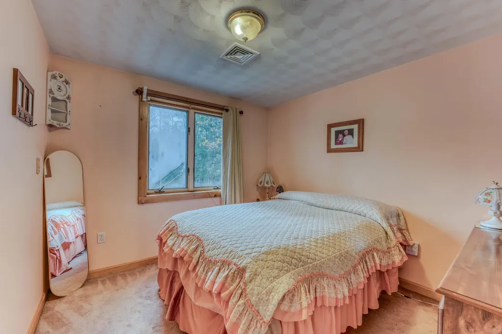 48 Wetherbee Road Lyman NH 03585