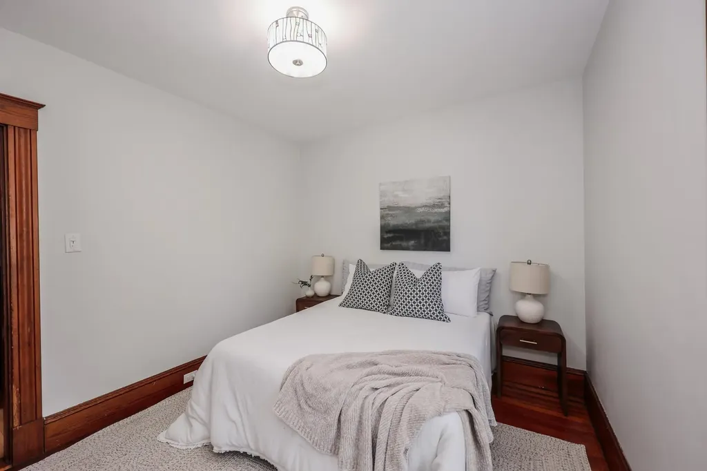 998 Merrill Street Manchester NH 03103