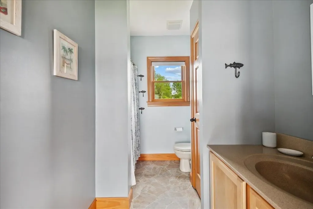 256 Poquette Lane North Hero VT 05474