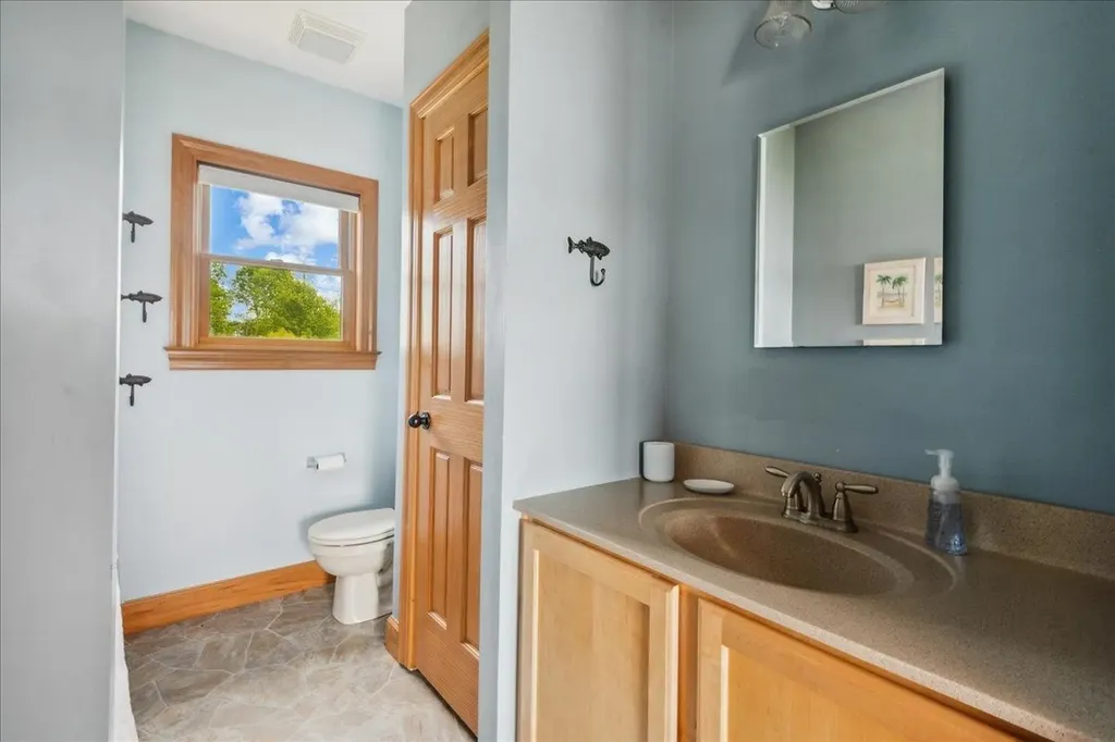 256 Poquette Lane North Hero VT 05474