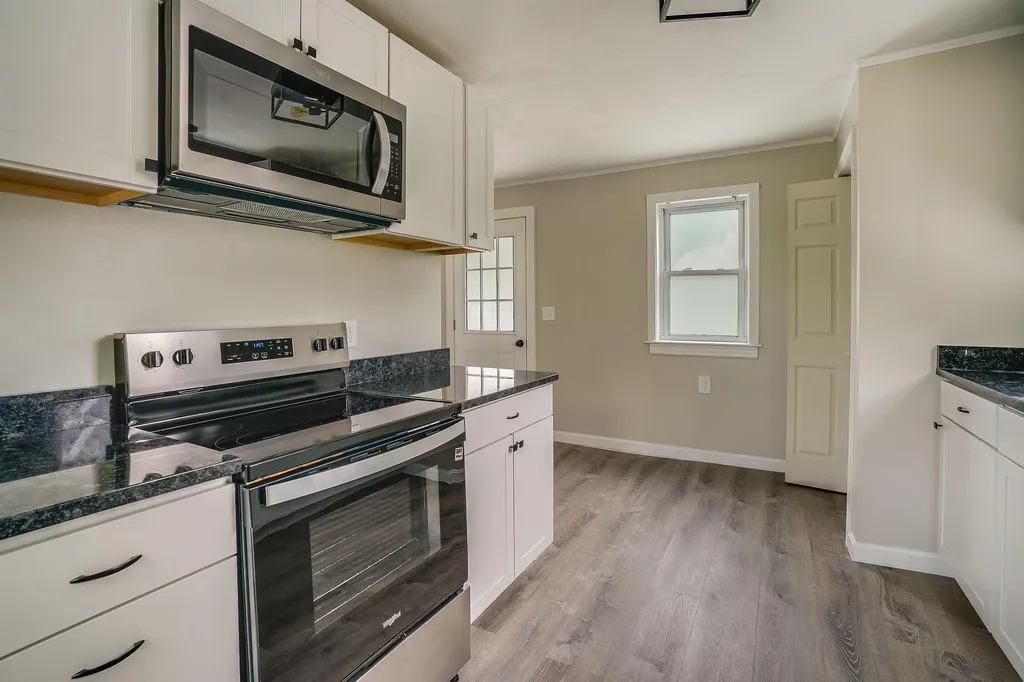 25 Prospect Street Pembroke NH 03275