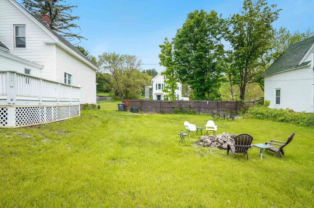 25 Prospect Street Pembroke NH 03275