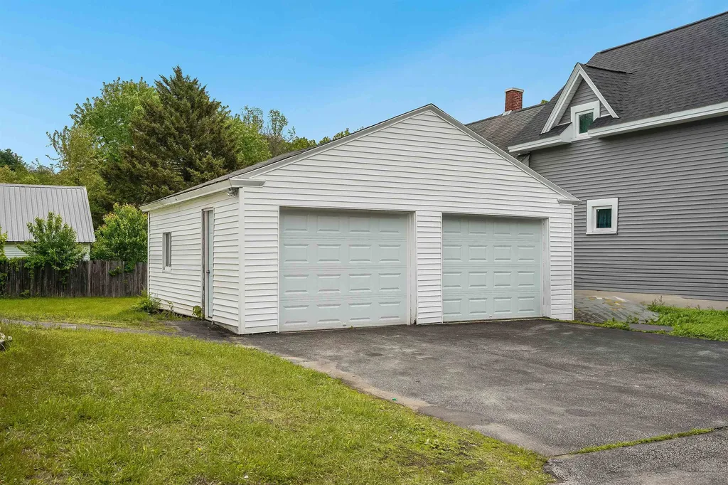 25 Prospect Street Pembroke NH 03275