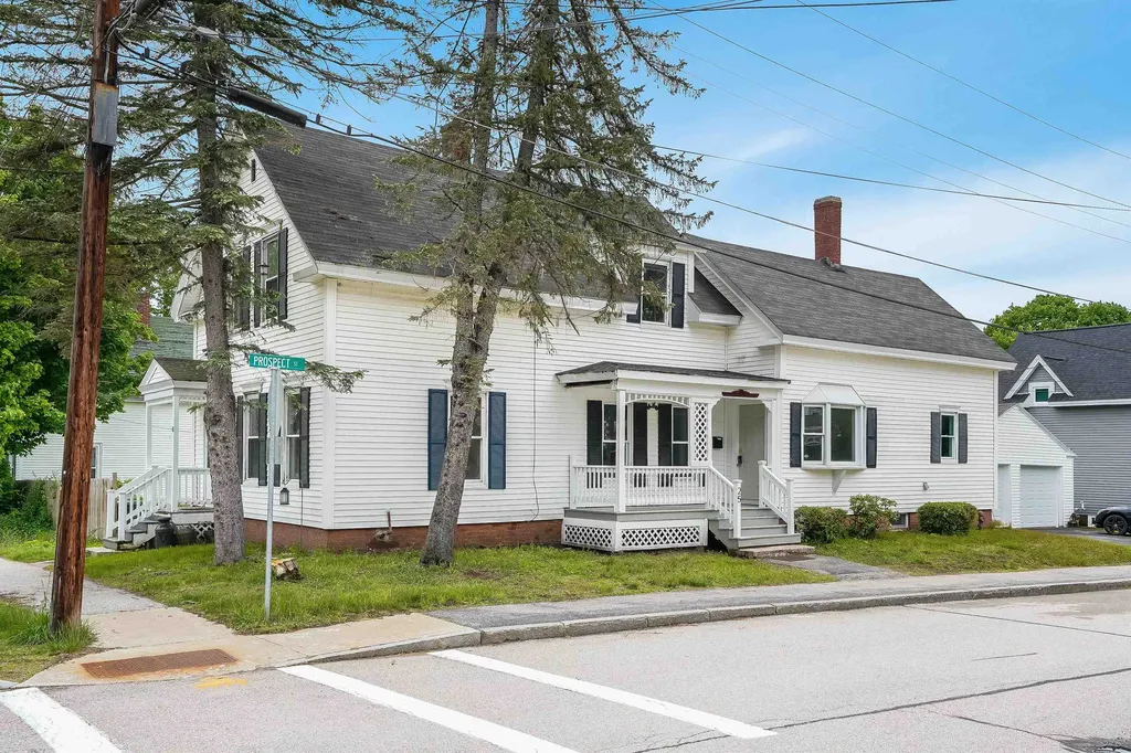 25 Prospect Street Pembroke NH 03275