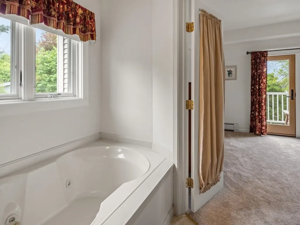 278 South Cove Road Burlington VT 05401