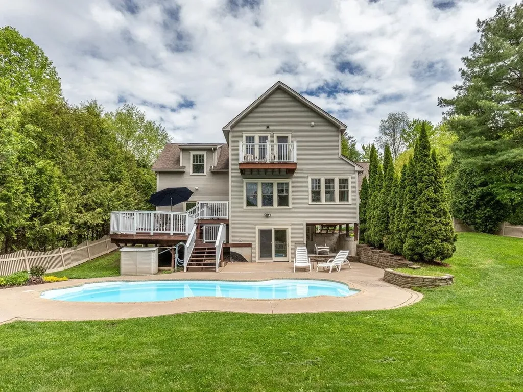 278 South Cove Road Burlington VT 05401