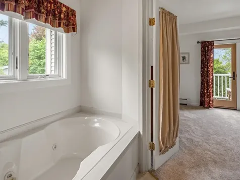 278 South Cove Road Burlington VT 05401