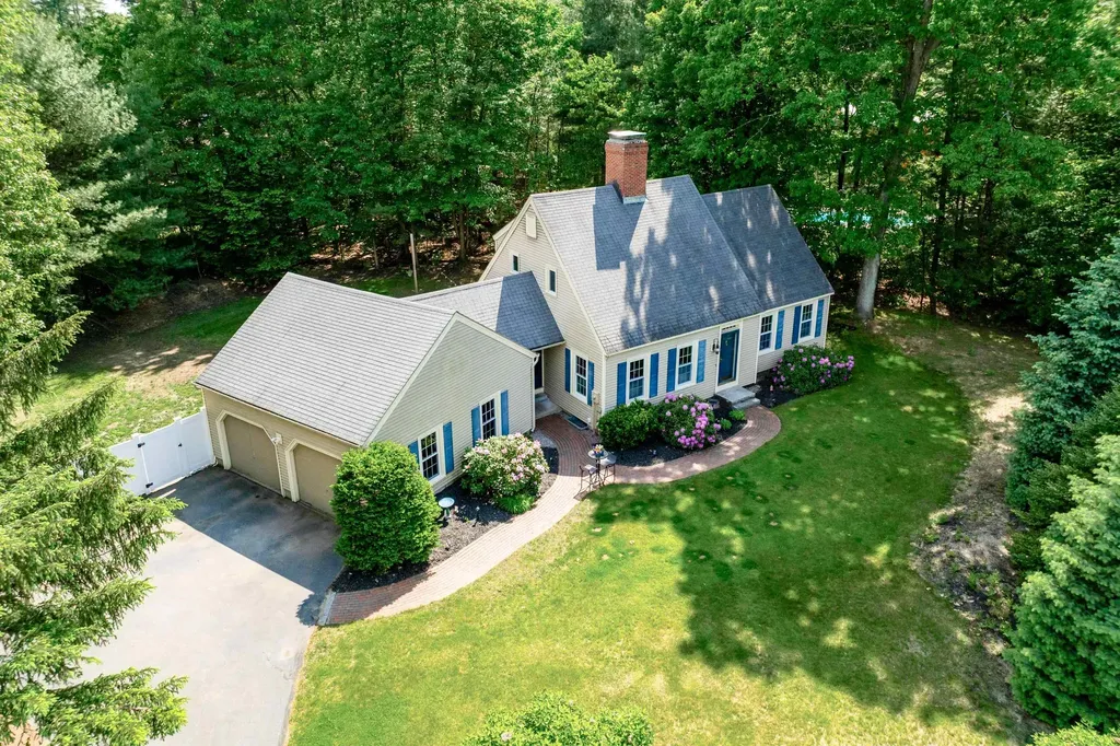 25 Whittemore Street Bedford NH 03110
