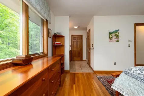 6 Virginia Court Hooksett NH 03106