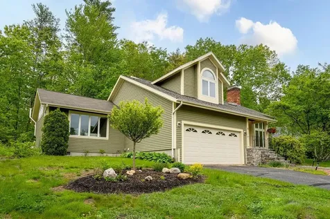 6 Virginia Court Hooksett NH 03106