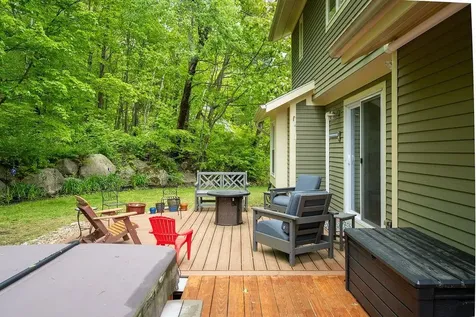 6 Virginia Court Hooksett NH 03106