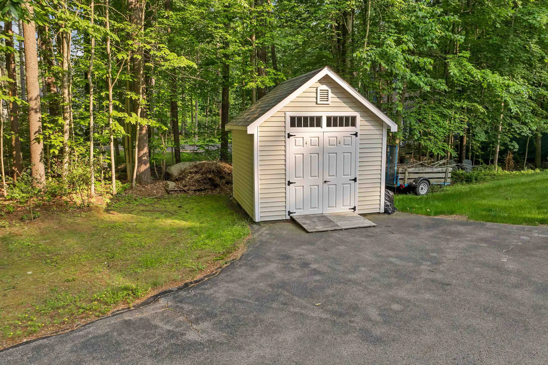 3 Dove Street Wolfeboro NH 03894