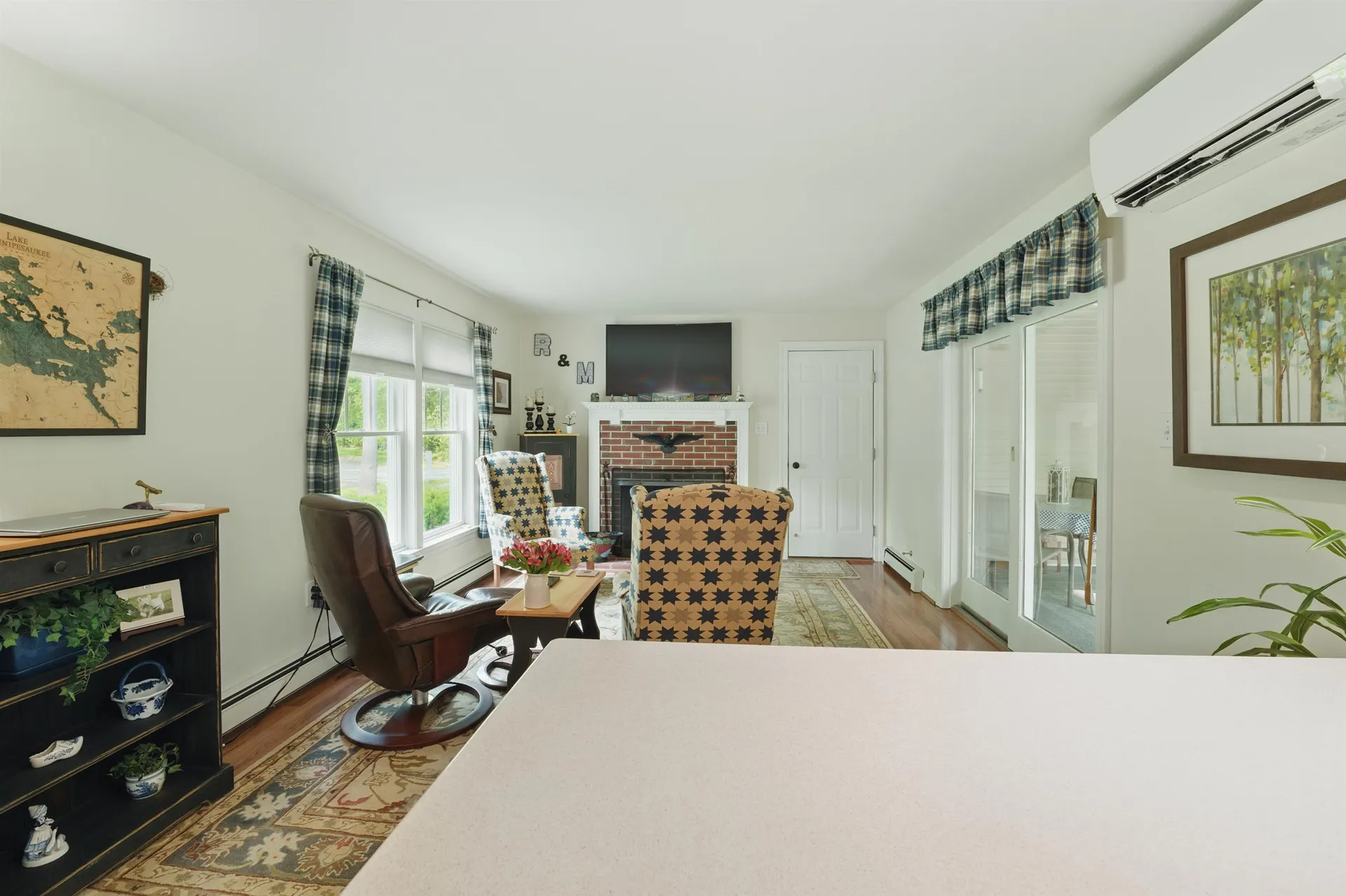 3 Dove Street Wolfeboro NH 03894