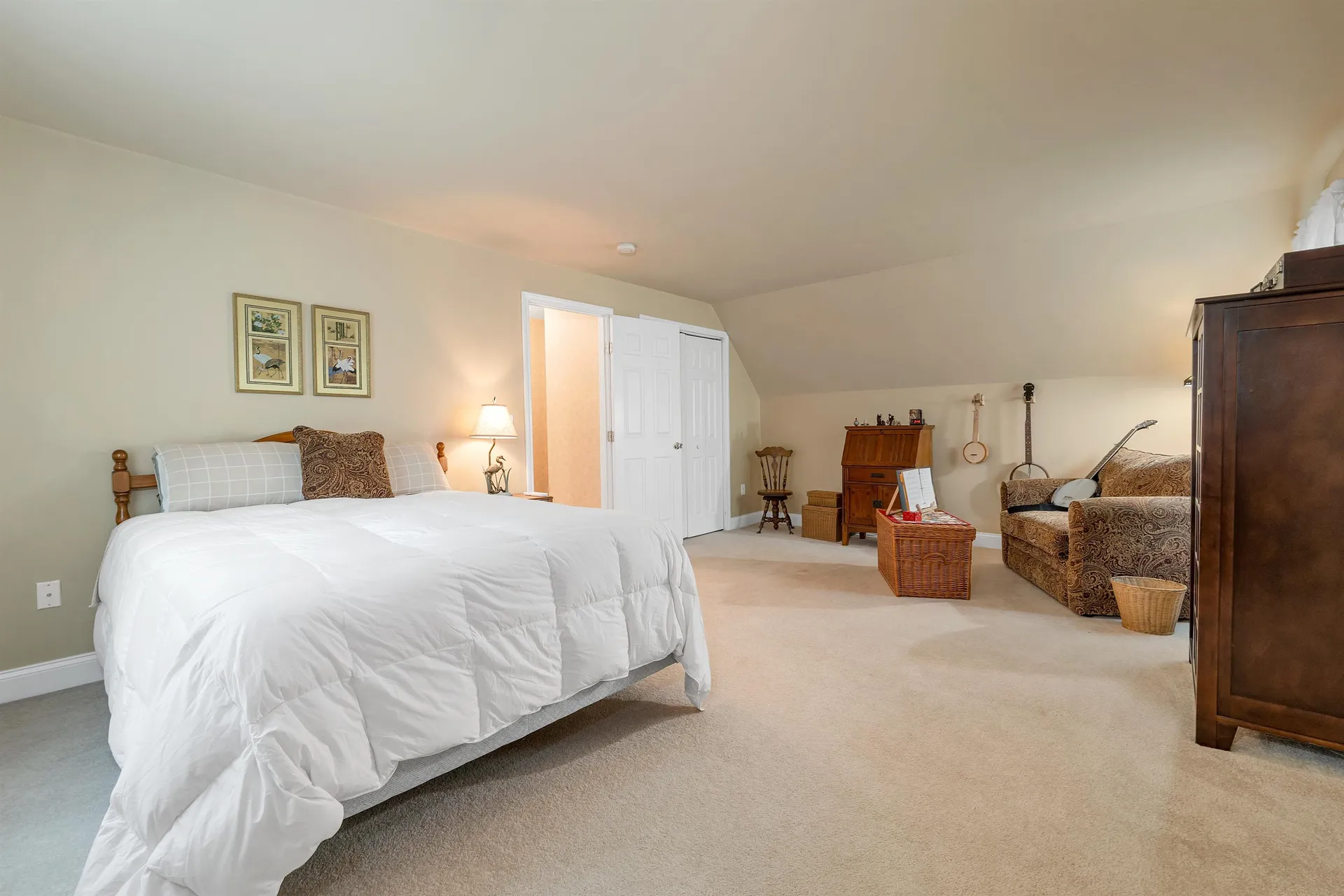 3 Dove Street Wolfeboro NH 03894