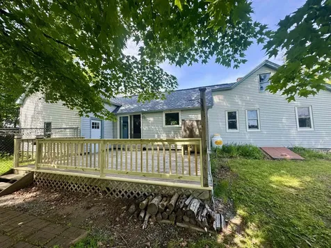 17 Liberty Hill Road Henniker NH 03242