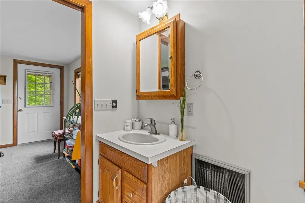 2233 Pucker Street Stowe VT 05672