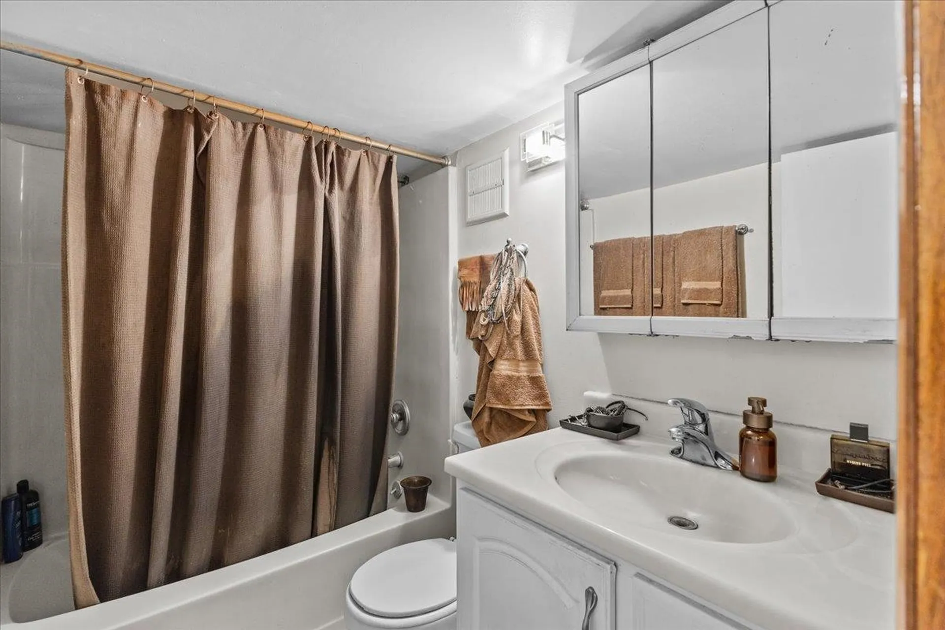 2233 Pucker Street Stowe VT 05672