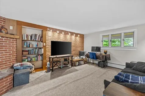 2233 Pucker Street Stowe VT 05672