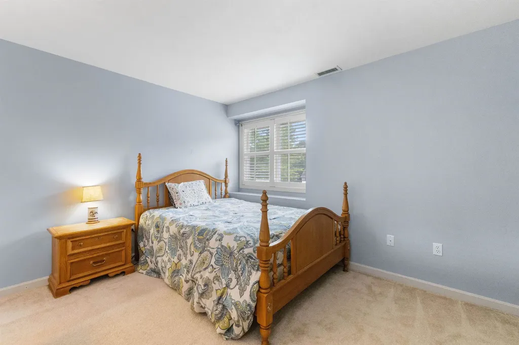 62 Oakmont Drive Concord NH 03301