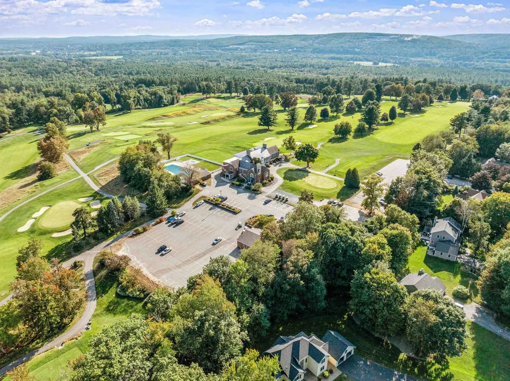 62 Oakmont Drive Concord NH 03301