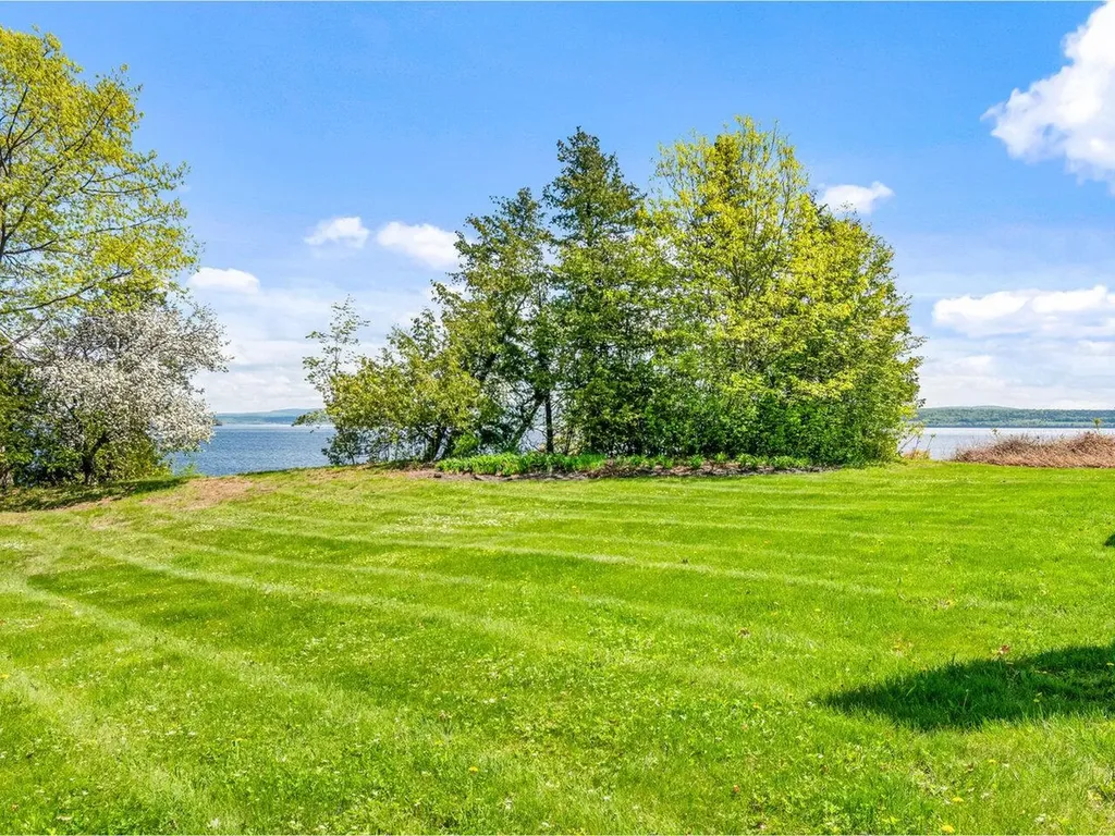 138 East Shore North Grand Isle VT 05458