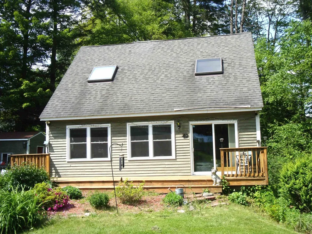 49 Hampshire Circle Brattleboro VT 05301