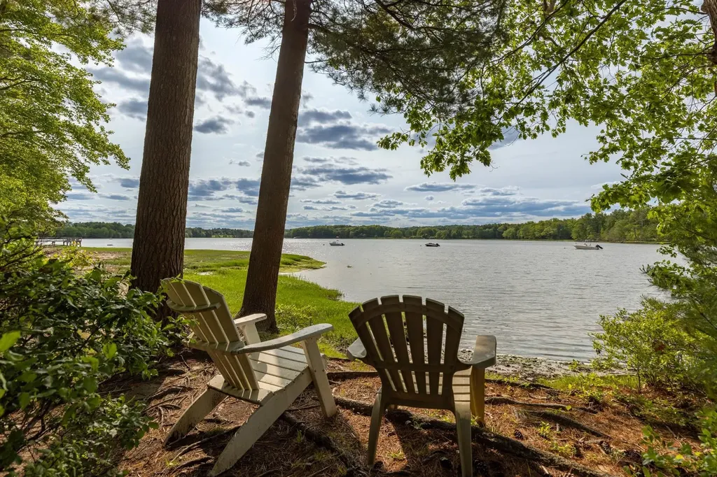 27 Clearwater Drive Dover NH 03820