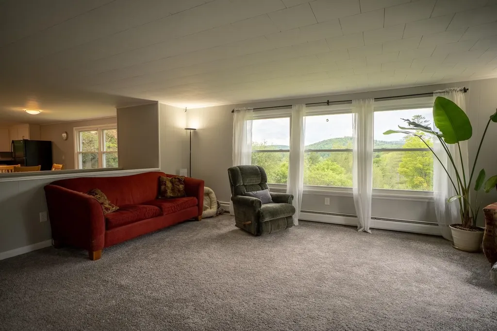 2152 Old Silo Road Barnet VT 05819