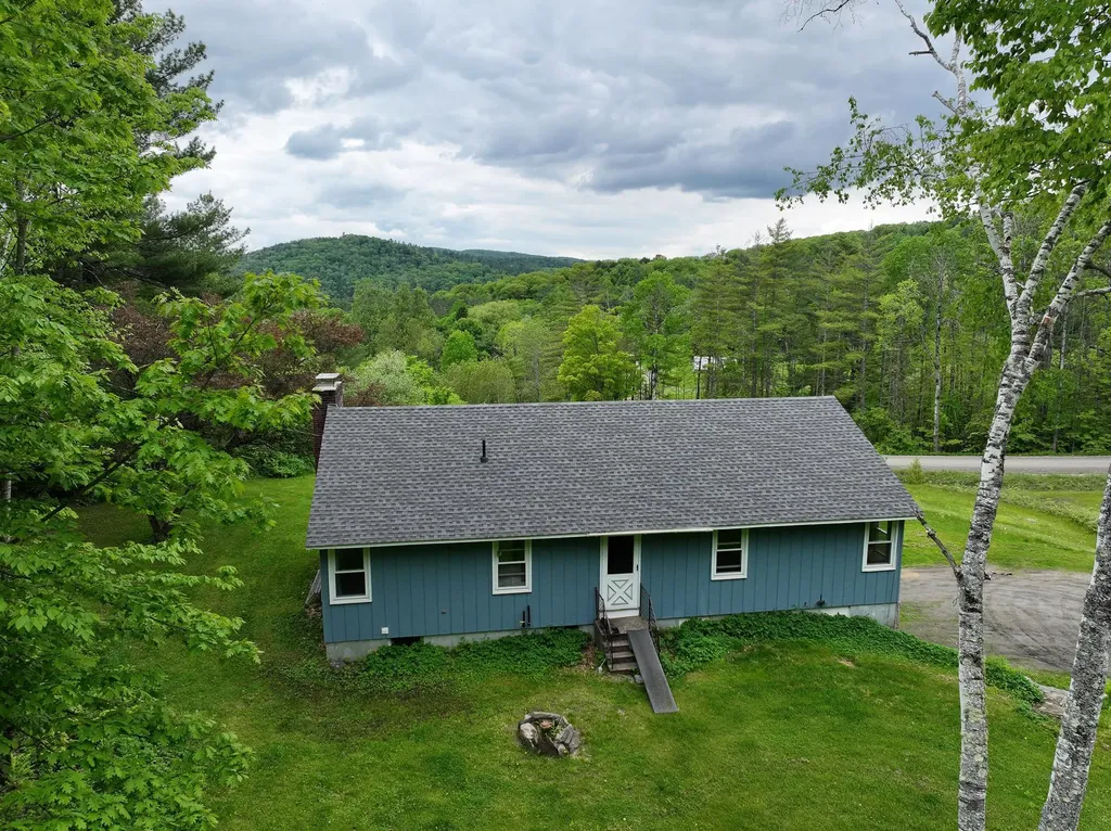 2152 Old Silo Road Barnet VT 05819