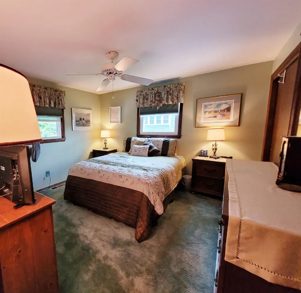 6 Briarcliff Drive Nashua NH 03062