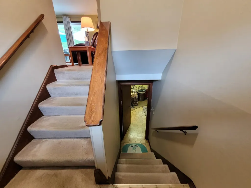 6 Briarcliff Drive Nashua NH 03062