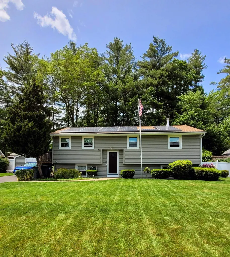 6 Briarcliff Drive Nashua NH 03062