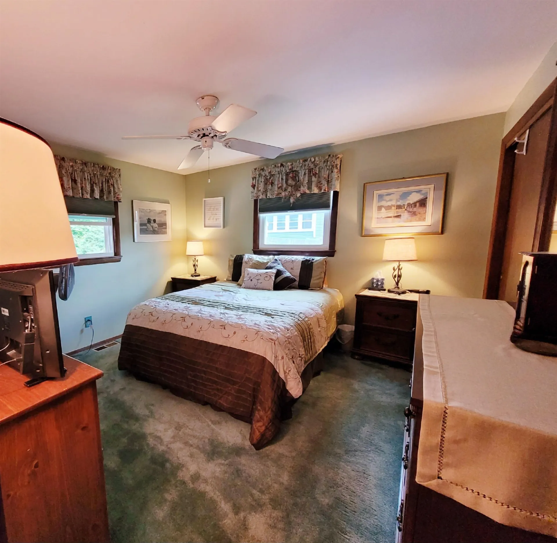 6 Briarcliff Drive Nashua NH 03062