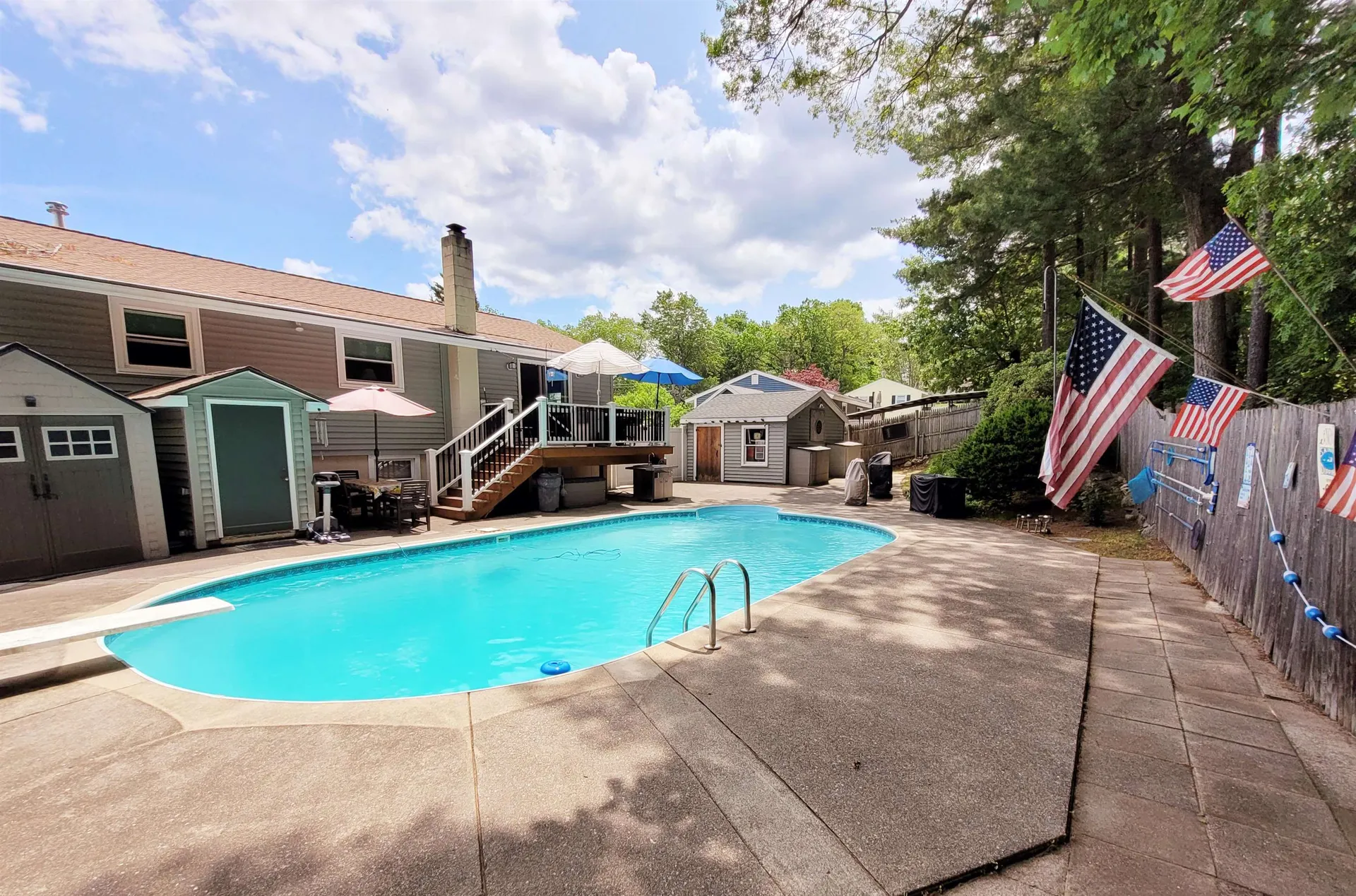 6 Briarcliff Drive Nashua NH 03062