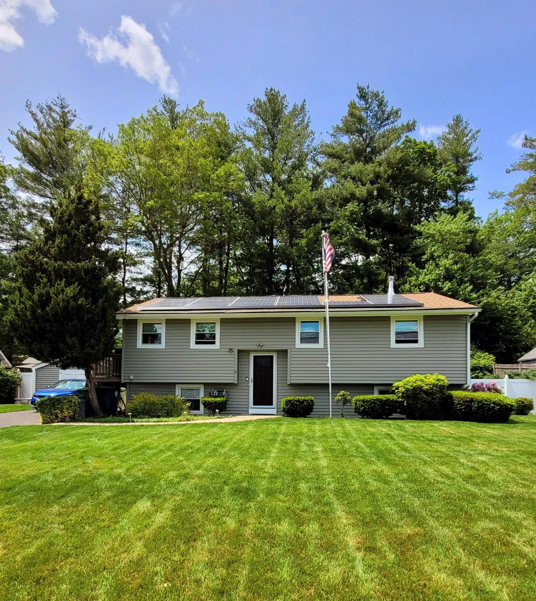 6 Briarcliff Drive Nashua NH 03062