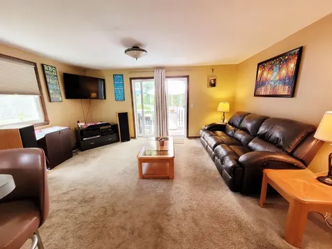 6 Briarcliff Drive Nashua NH 03062
